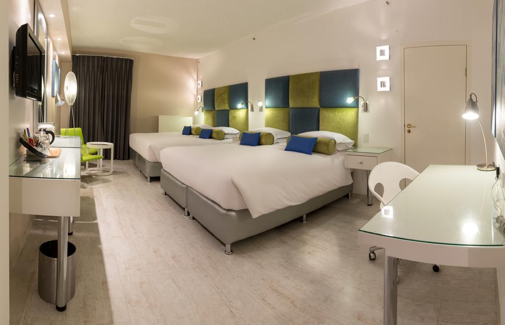 Peermont Metcourt Suites At Emperors Palace Kempton Park Exteriör bild